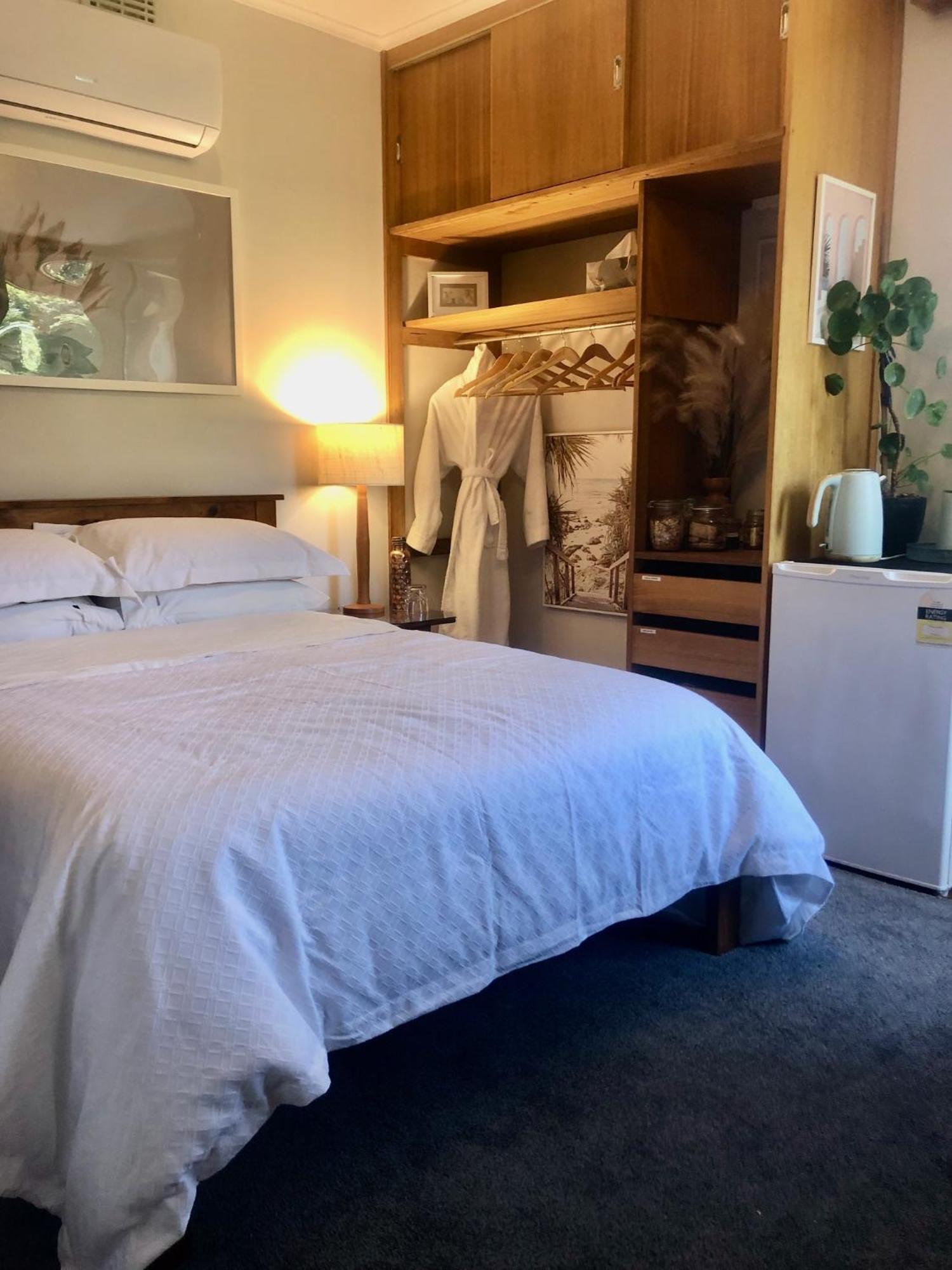Lovely Budget Vegan Homestay Λόντσεστον Εξωτερικό φωτογραφία